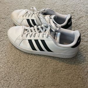 Adidas Grand Court Sneakers